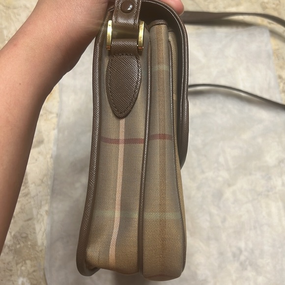 Vintage Burberry Classic Shoulder Bag - Picture 7 of 10